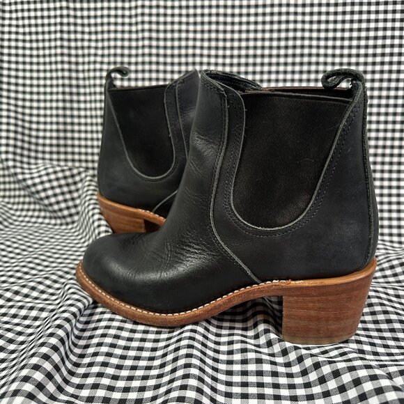 Red Wing Harriet Round Toe Chelsea Boots Heeled Black Leather 3391 Womens 7.5 B - Picture 1 of 7